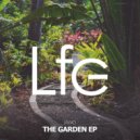Iawo - The Garden (8D Audio)
